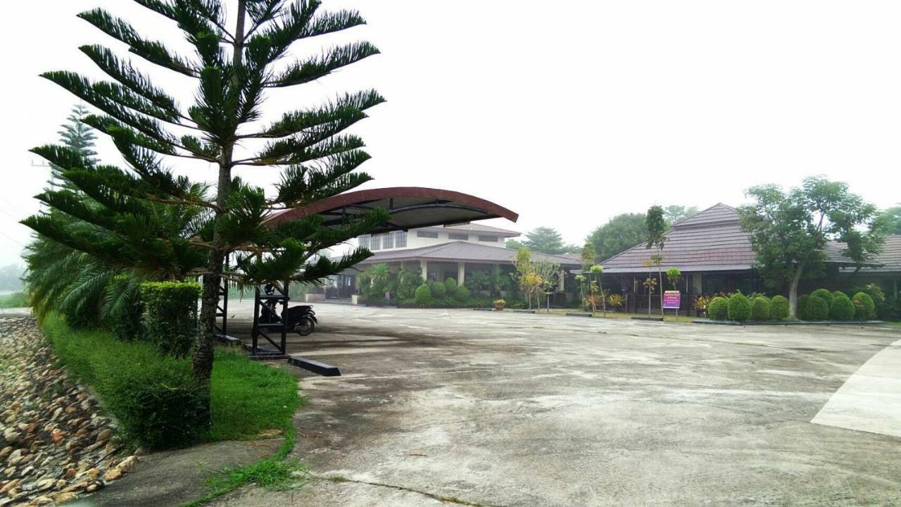 Northstar Hotel & Resort Ban Mae Kon Exterior foto